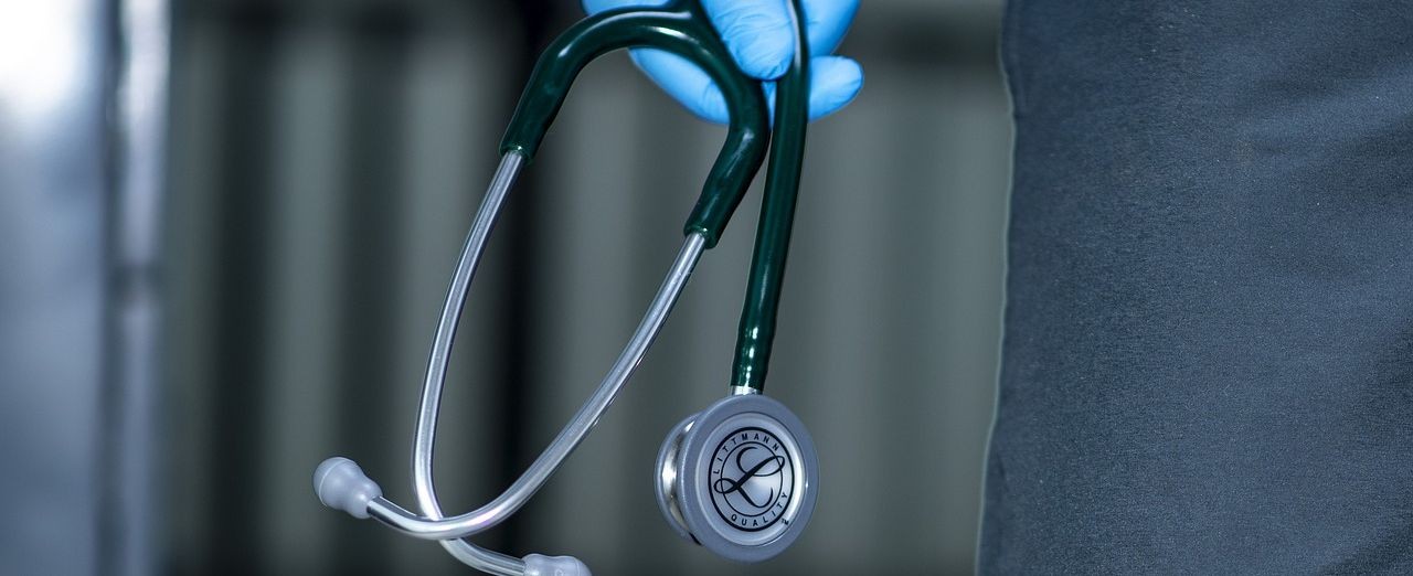 Wollen Sie die ärztliche Tätigkeit an den Nagel hängen?